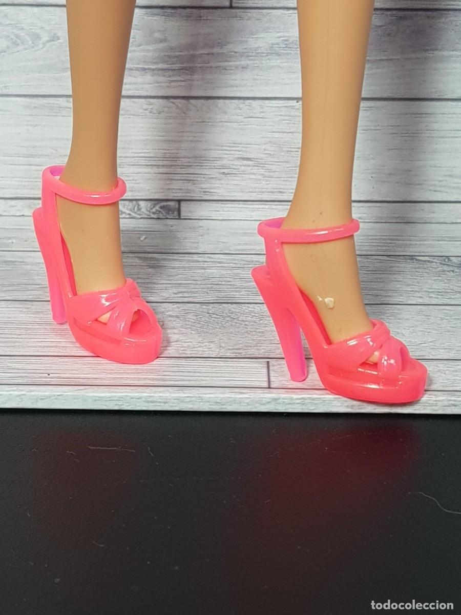 Barbie y Ken: Zapatos validos barbie - Foto 1