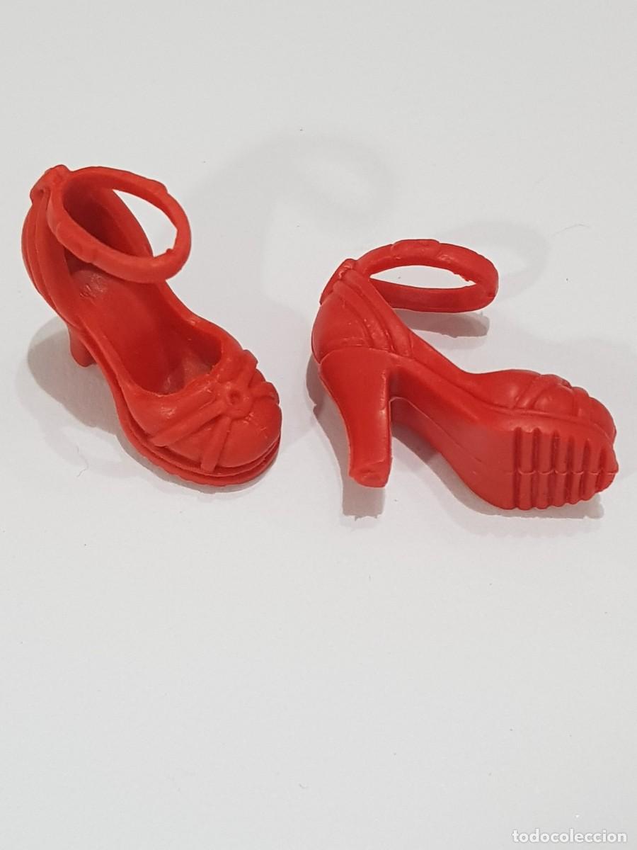 Barbie y Ken: Zapatos validos barbie - Foto 1