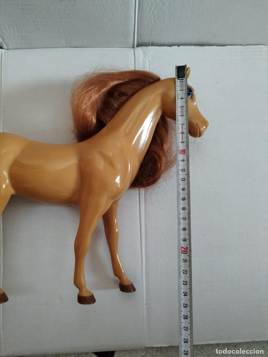 Barbie y Ken: Caballo de juguete, de Barbie? - Foto 13