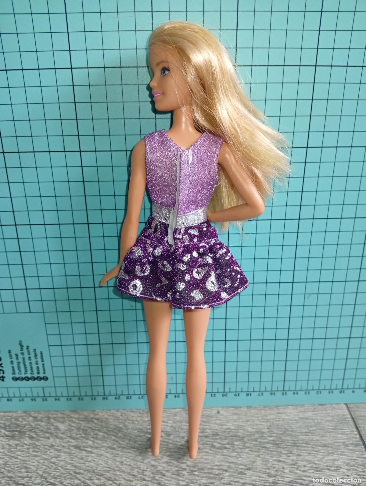 Barbie y Ken: Mu&ntilde;eca Barbie rubia glam - Foto 8