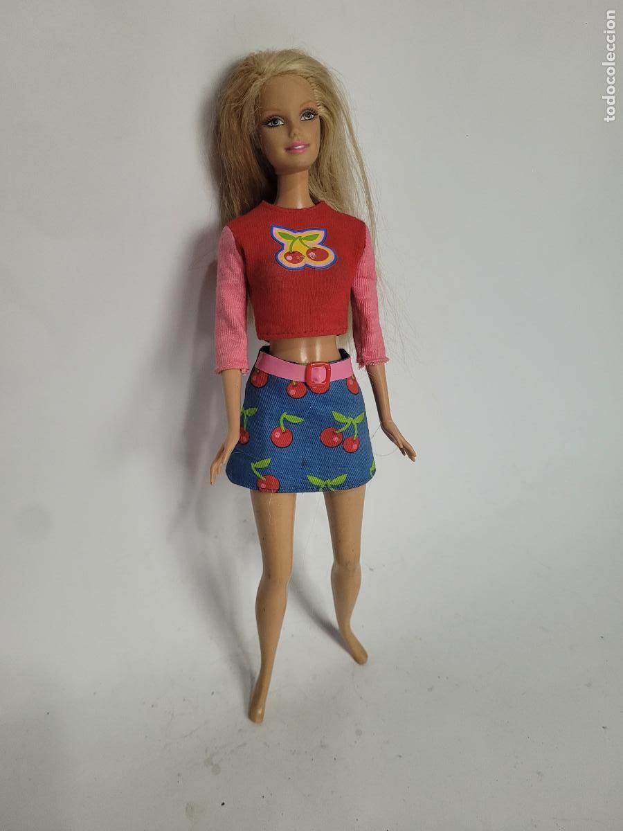 Barbie y Ken: mu&ntilde;eca barbie con connunto fruit style cherry - Foto 1