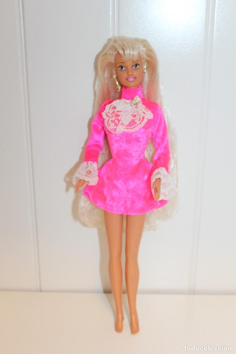 Barbie y Ken: MU&Ntilde;ECA SINDY HASBRO 1988 - Foto 1