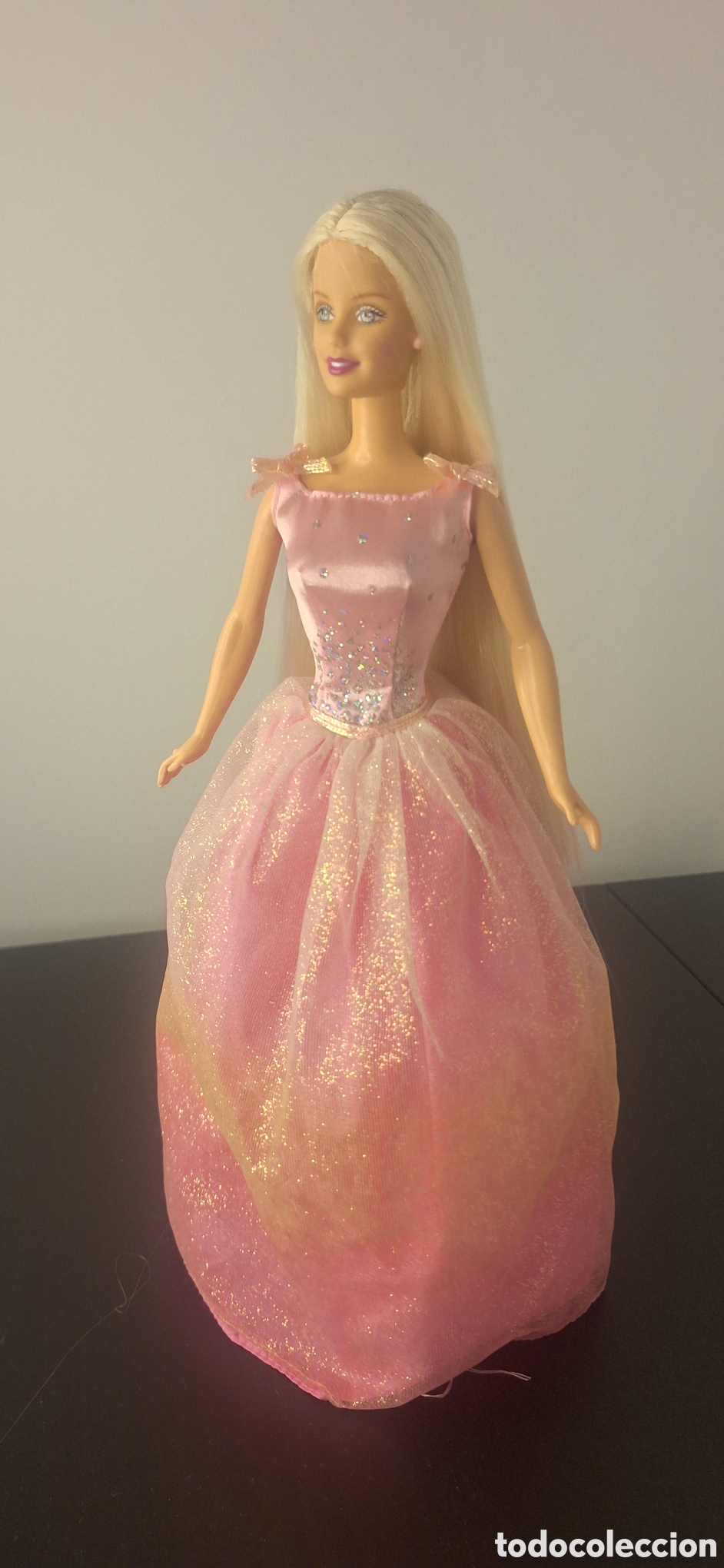 Barbie y Ken: Barbie Rainbow princess - Foto 2