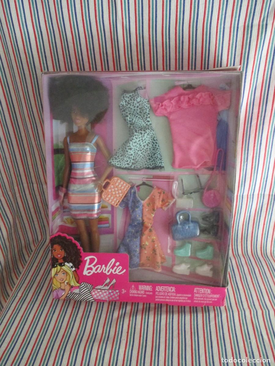 Barbie y Ken: BARBIE NEGRA, CON ROPA Y ACCESORIOS - Foto 2
