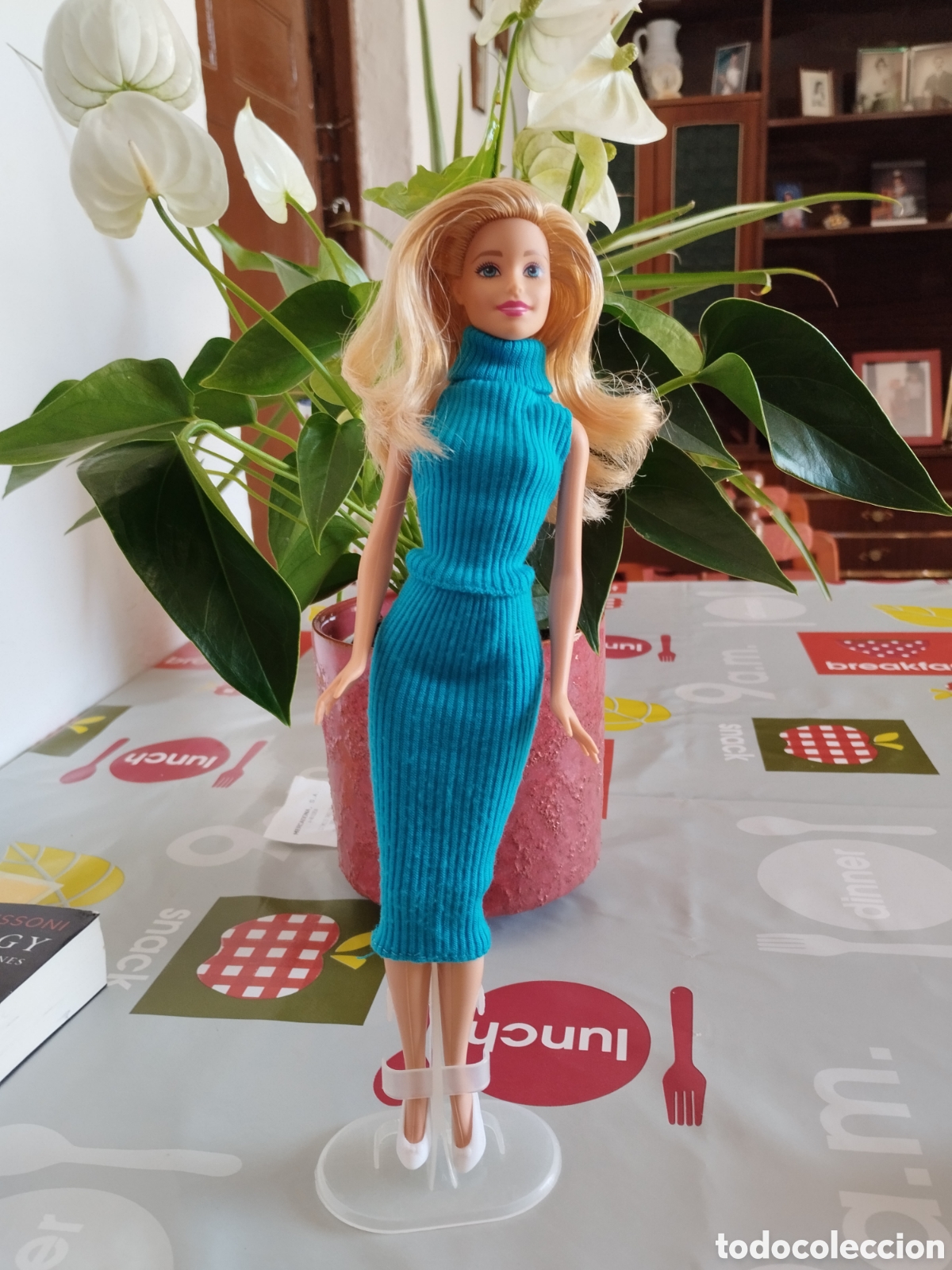 Barbie y Ken: Barbie con vestido azul - Foto 1