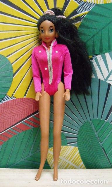 Barbie y Ken: Mu&ntilde;eca Barbie - Mattel 1966 - Disney - Foto 1