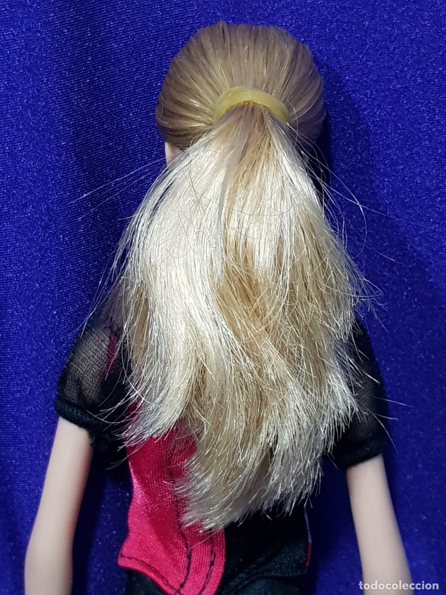 Barbie y Ken: Mu&ntilde;eca barbie vestida - Foto 5