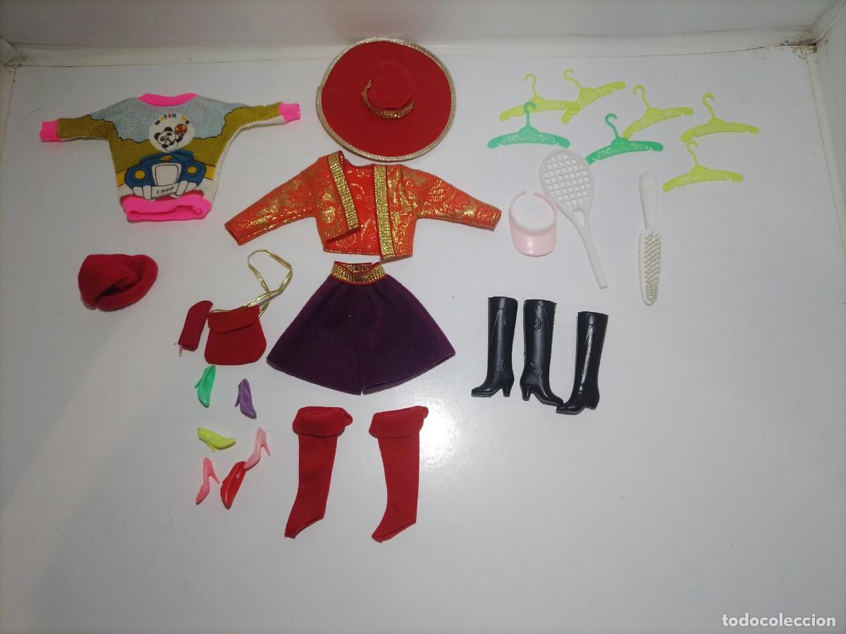 Barbie y Ken: lotede ropa de mu&ntilde;eca antigua barbie - Foto 1