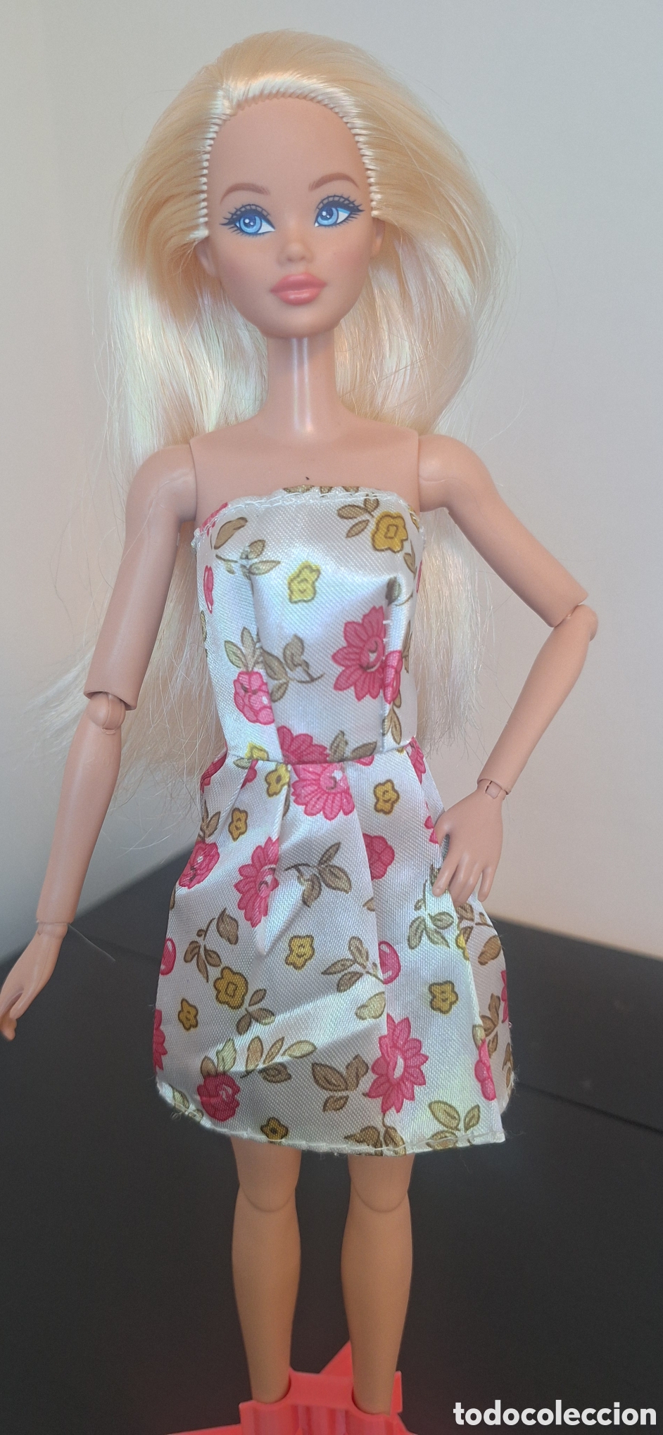 Barbie y Ken: vestido valido para barbie - Foto 1