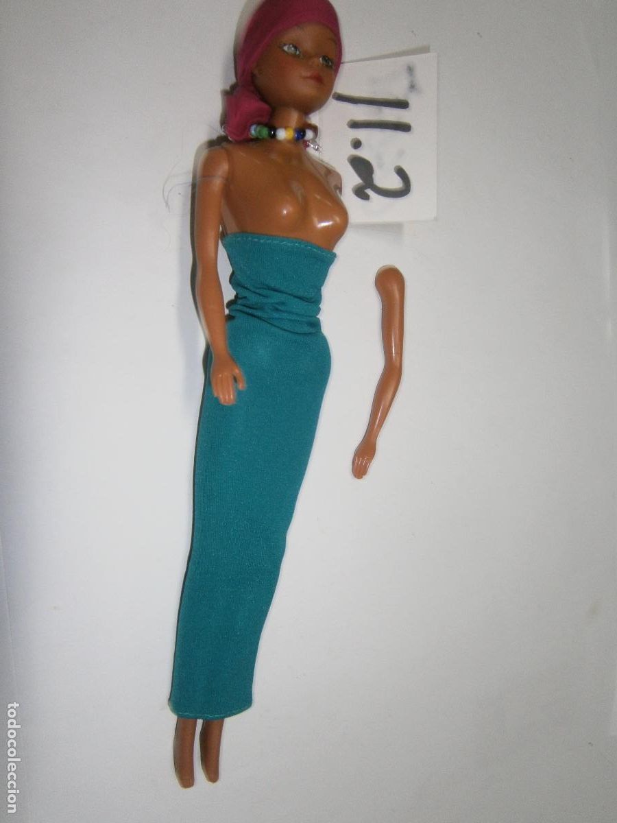 Barbie y Ken: ANTIGUA MU&Ntilde;ECA BARBIE - Foto 1