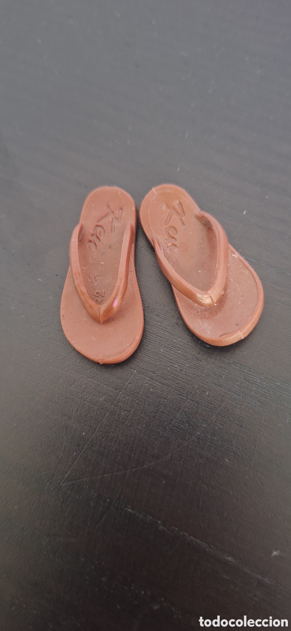 Barbie y Ken: chanclas playa Ken actual - Foto 1