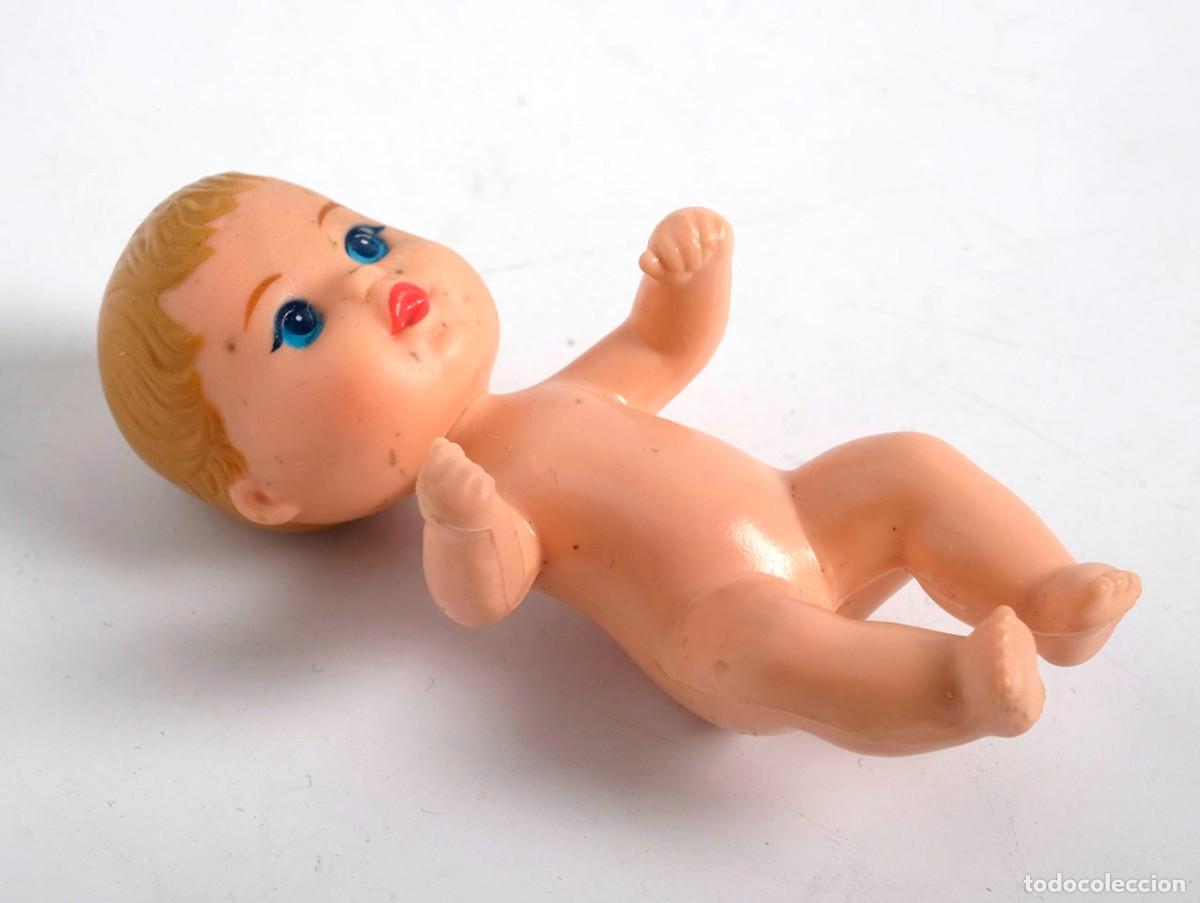 Barbie y Ken: Beb&eacute; de Barbie. Mattel. 1973. Mide 7 cm - Foto 2