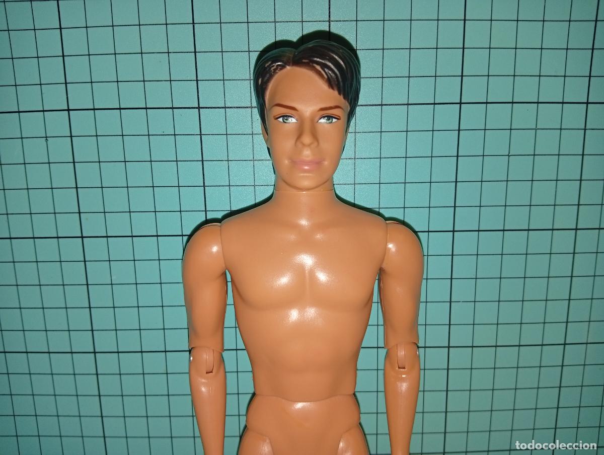 Barbie y Ken: Mu&ntilde;eco Ken articulado - Foto 1