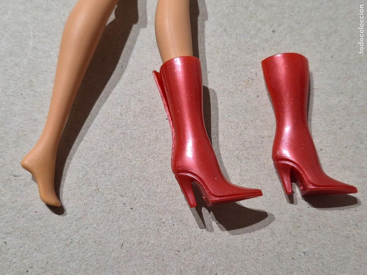 Barbie y Ken: Botas barbie clon rojas - Foto 1