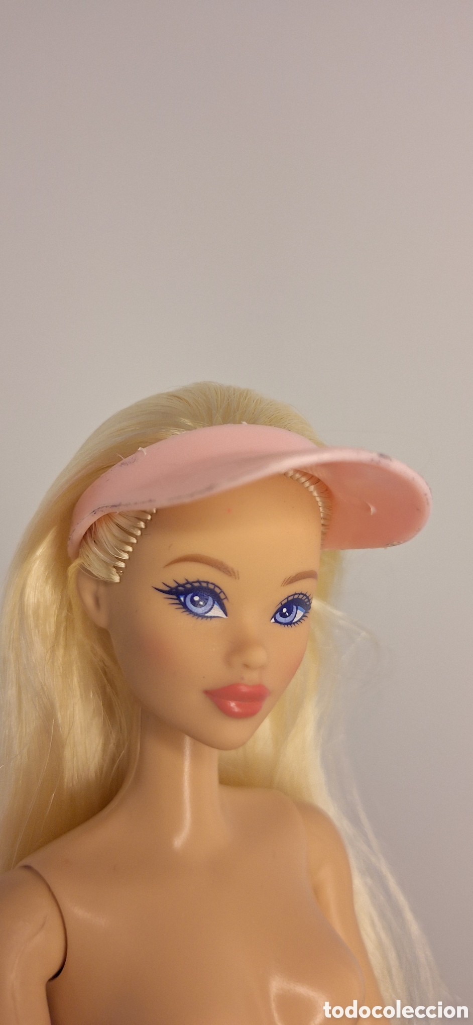 Barbie y Ken: visera valida para barbie - Foto 1