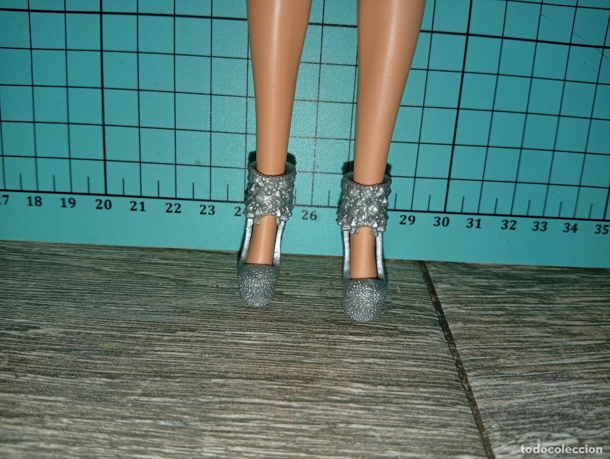 Barbie y Ken: Mu&ntilde;eca Barbie extra Deluxe pelo azul - Foto 7