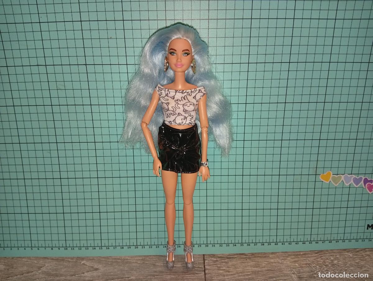 Barbie y Ken: Mu&ntilde;eca Barbie extra Deluxe pelo azul - Foto 10