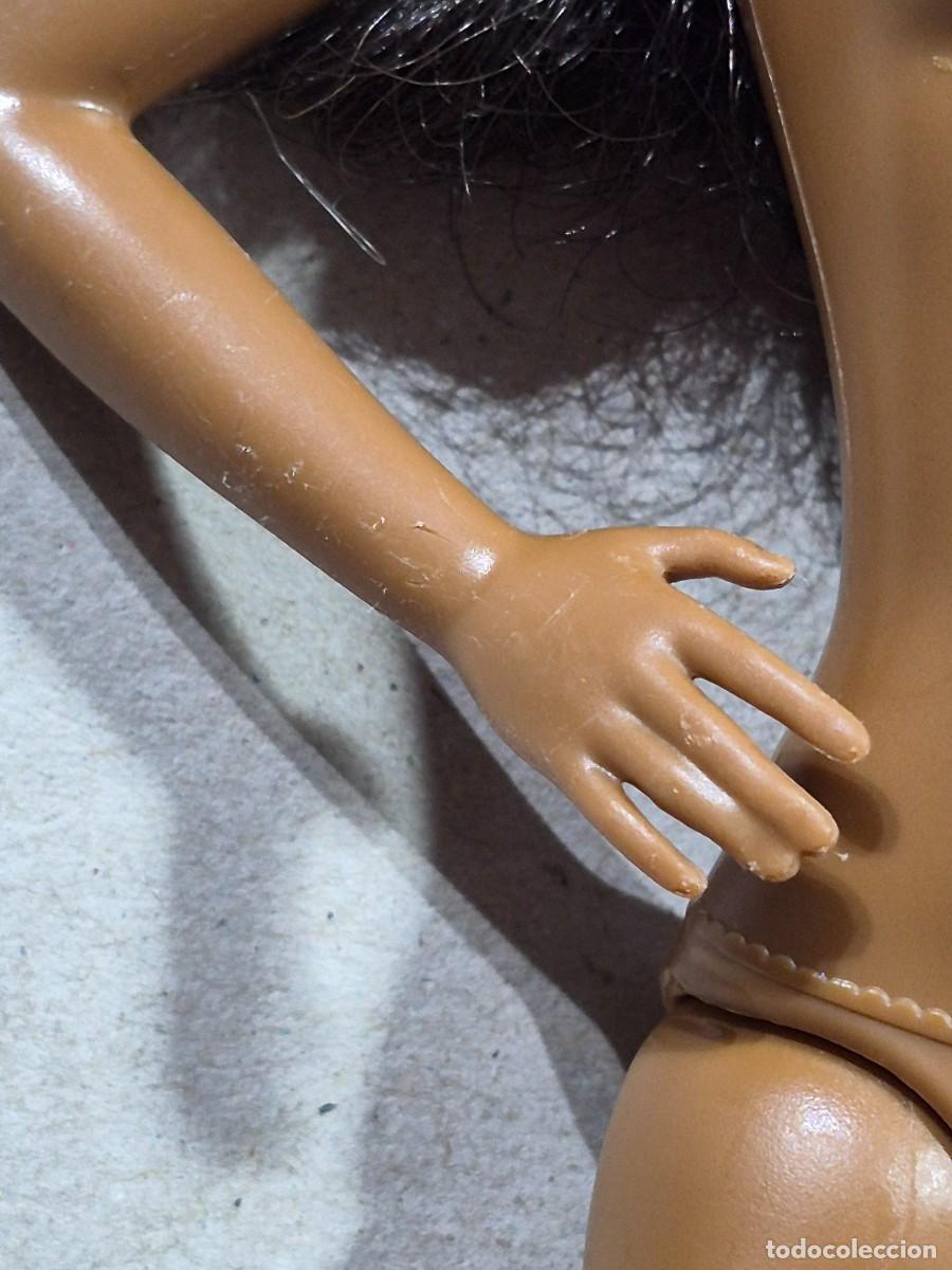 Barbie y Ken: Mu&ntilde;eca barbie negra desnuda - Foto 3