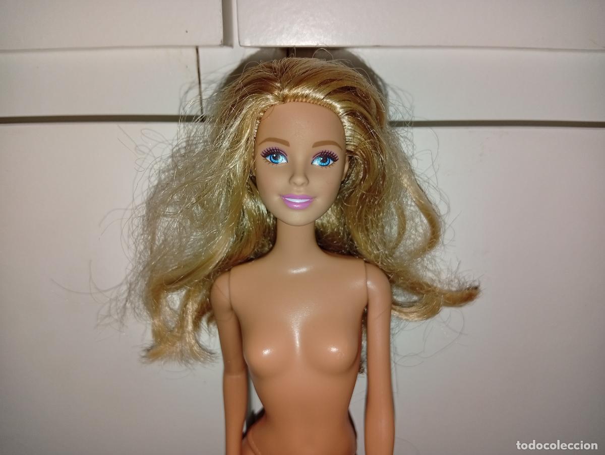 Barbie y Ken: Mu&ntilde;eca Barbie model rubia - Foto 1