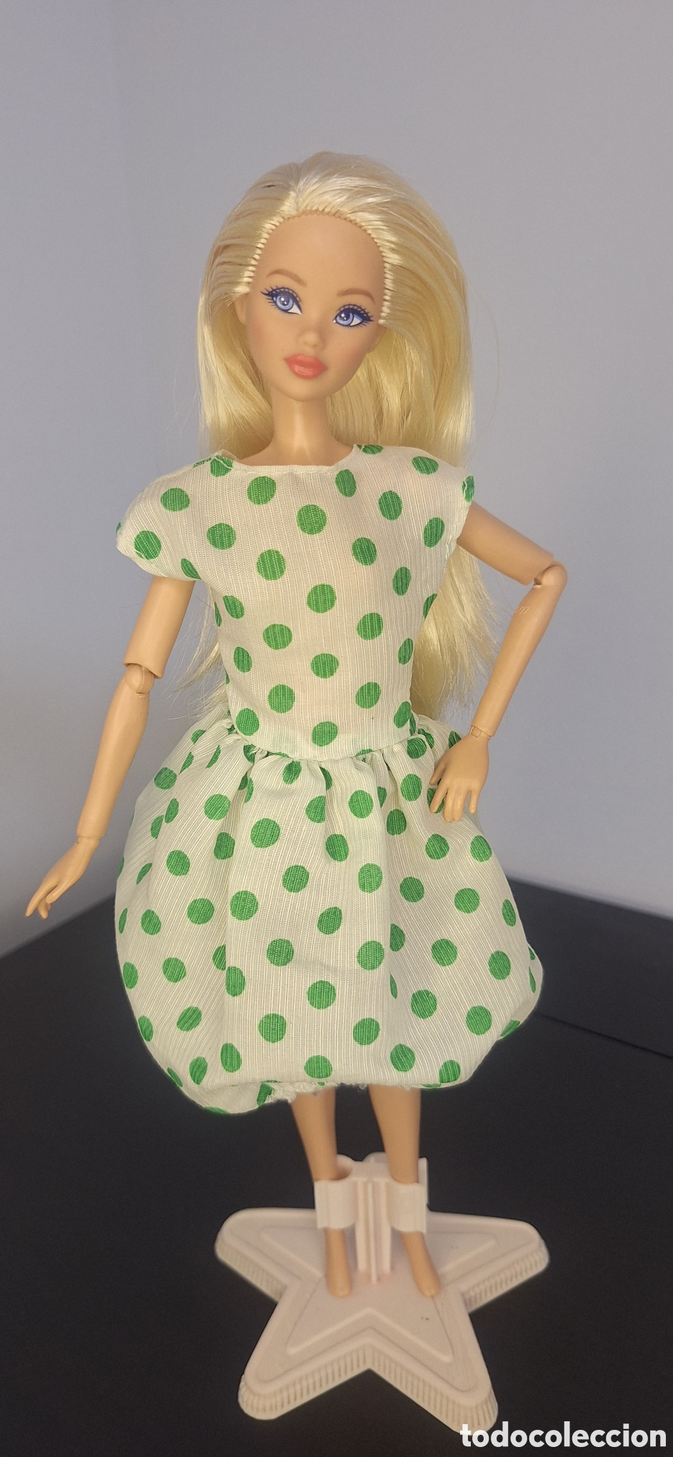 Barbie y Ken: vestido Barbie Chic congost - Foto 1