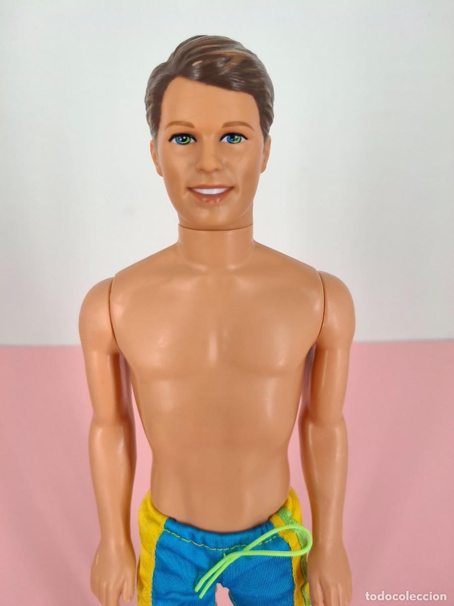 Barbie y Ken: Ken Surf City con ba&ntilde;ador original - Mattel, 2000