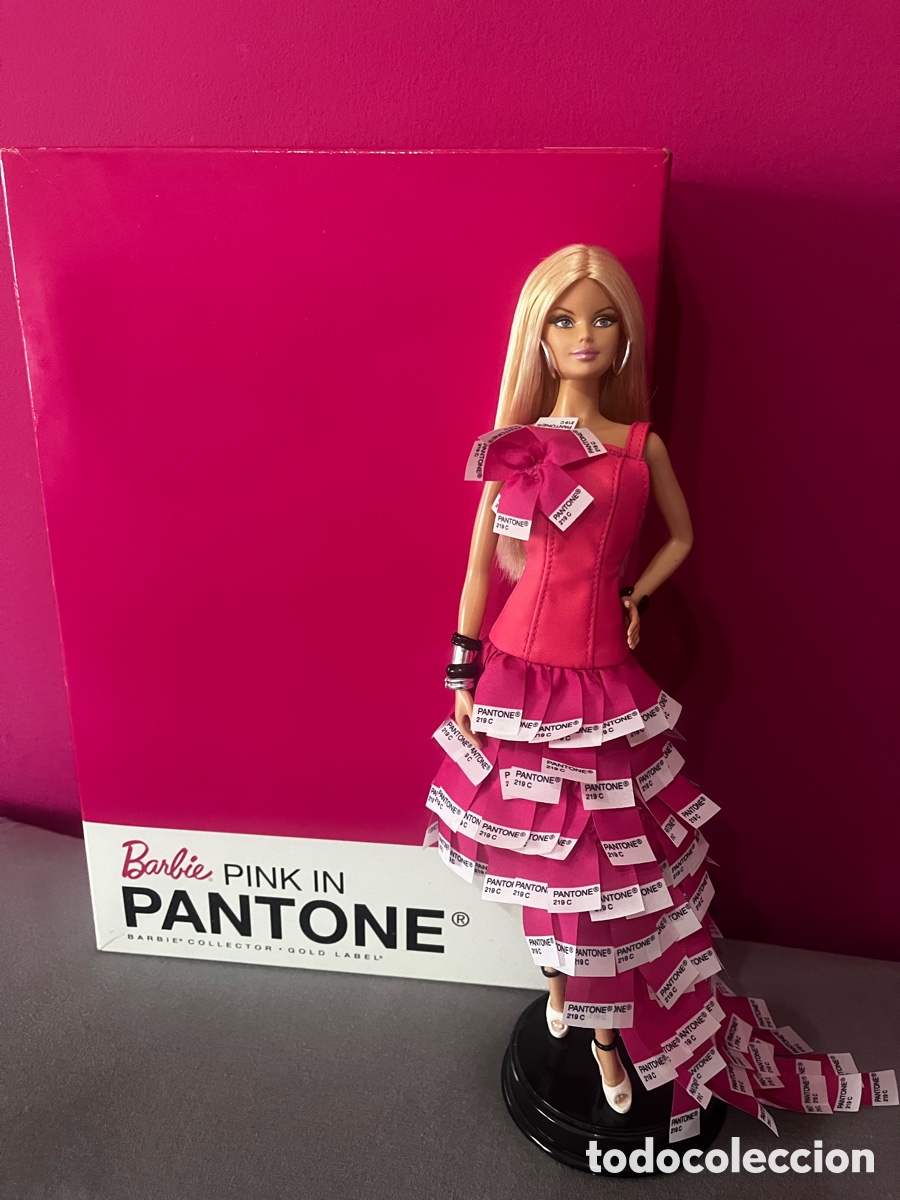 Barbie y Ken: Barbie de mattel pin pantone