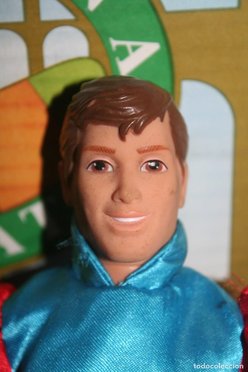 Barbie y Ken: mu&ntilde;eco principe bella durmiente simba felipe