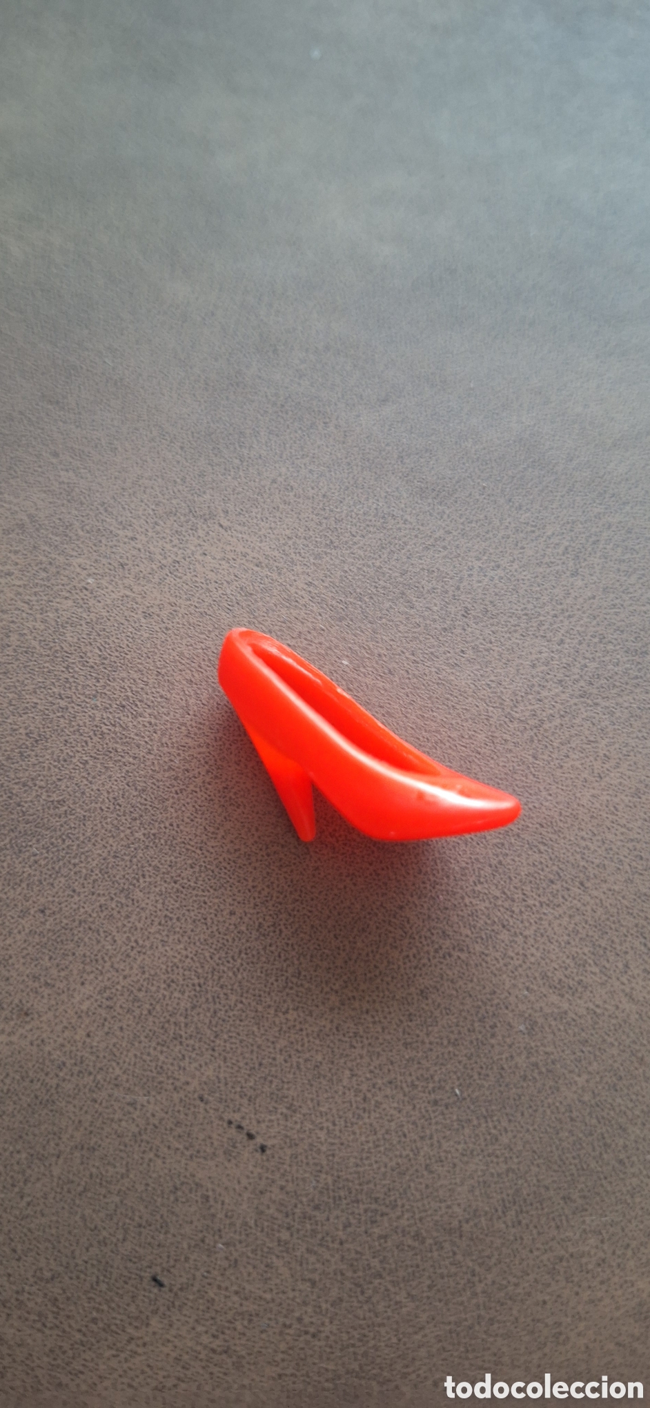 Barbie y Ken: zapatos desparejado a&ntilde;os 90 Barbie