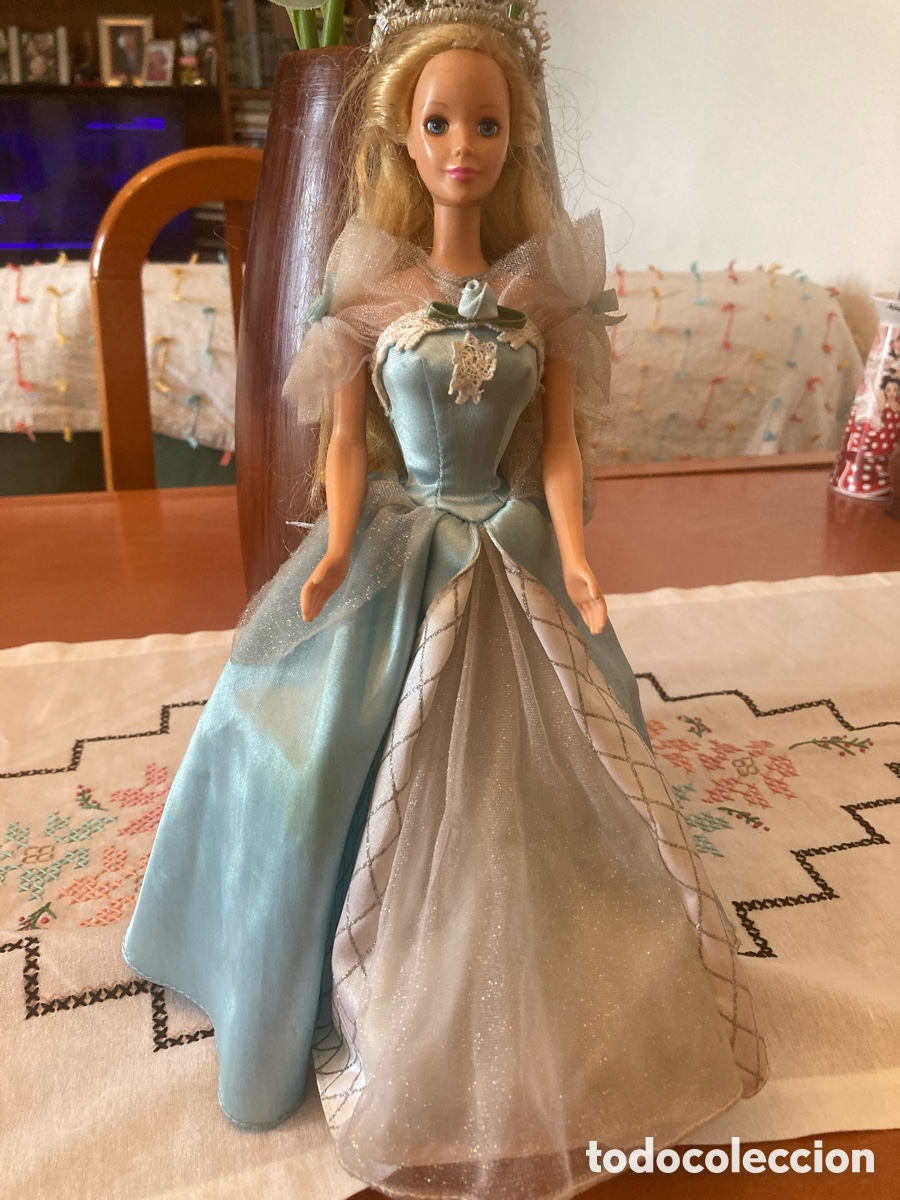 Barbie y Ken: Mu&ntilde;eca Barbie Bella Durmiente