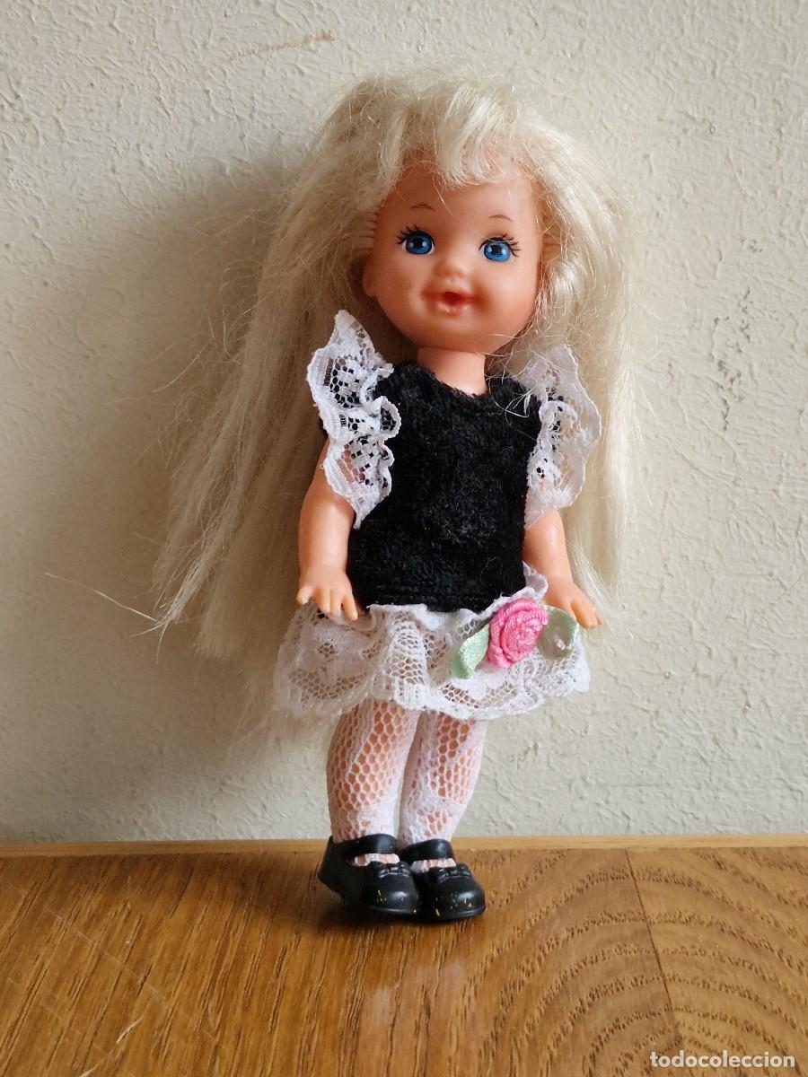 Barbie y Ken: MU&Ntilde;ECA SHELLY BARBIE DE MATTEL 1994