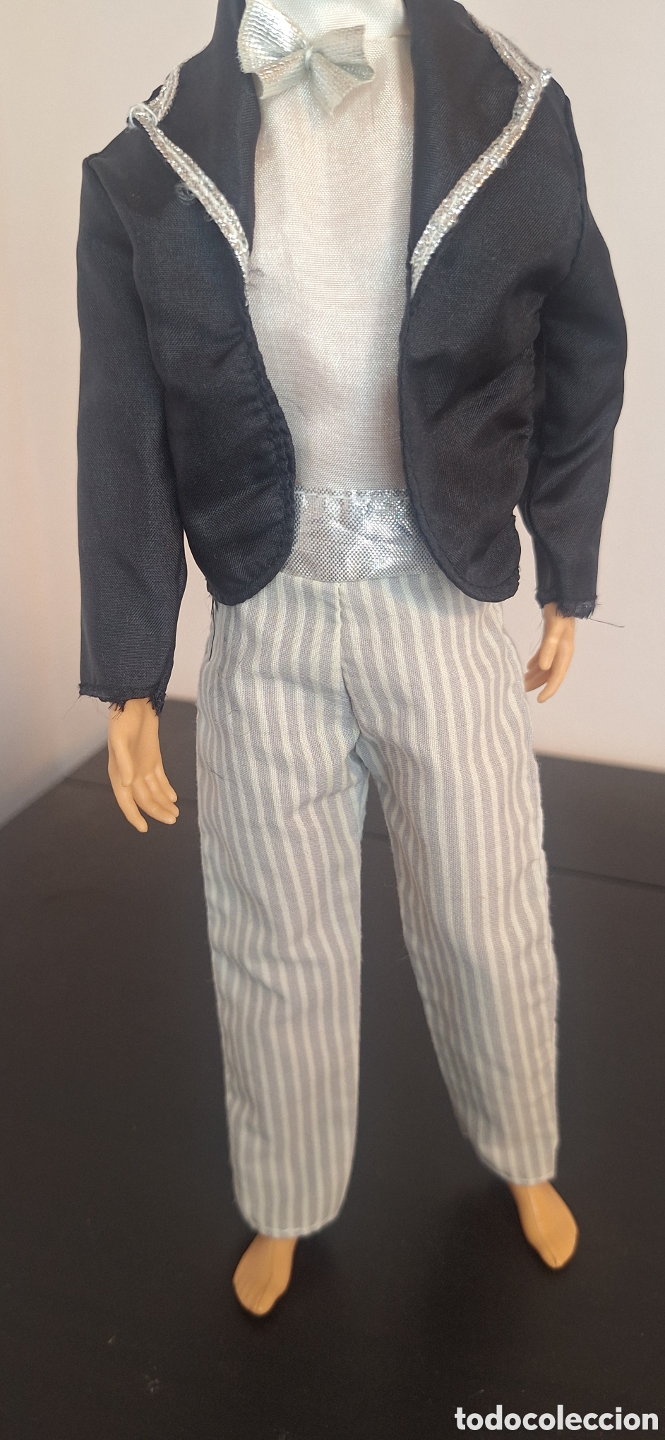 Barbie y Ken: traje/smoking Ken a&ntilde;os 90