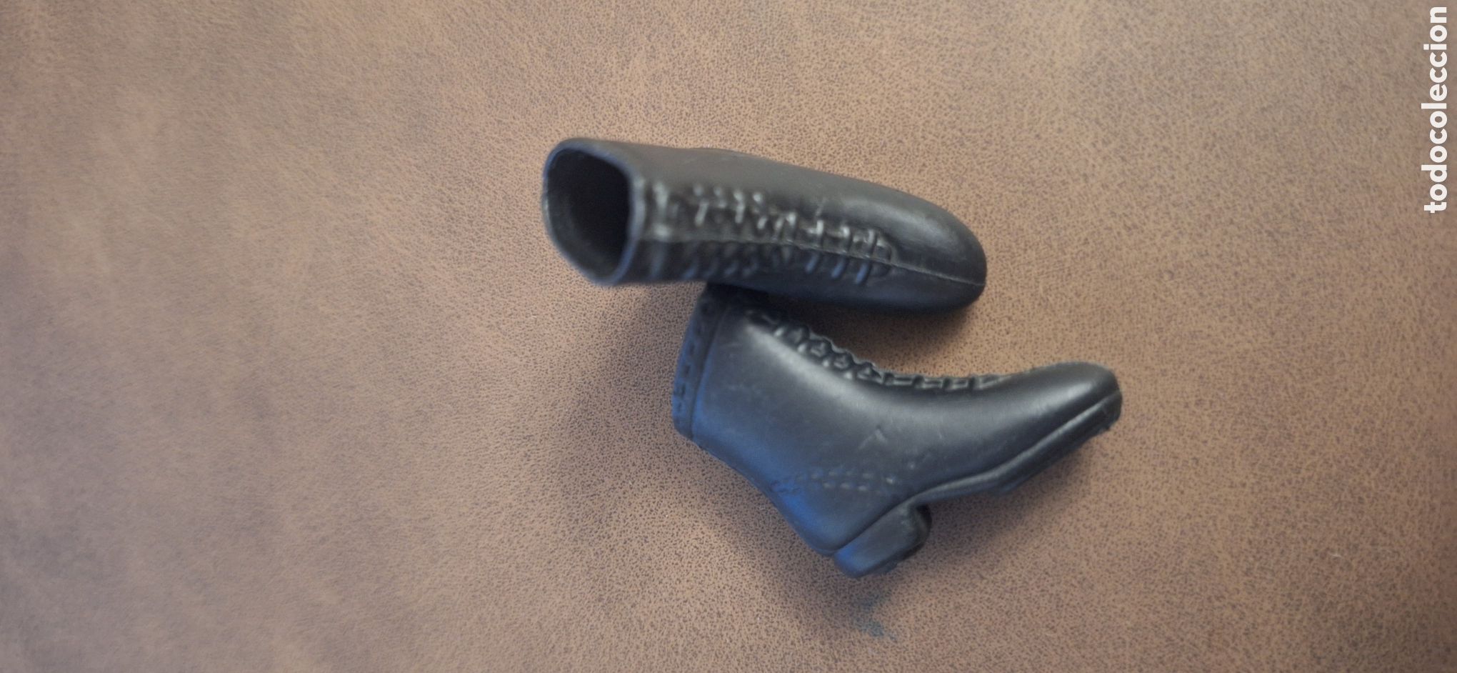 Barbie und Ken: botas barbie patinadora de hielo