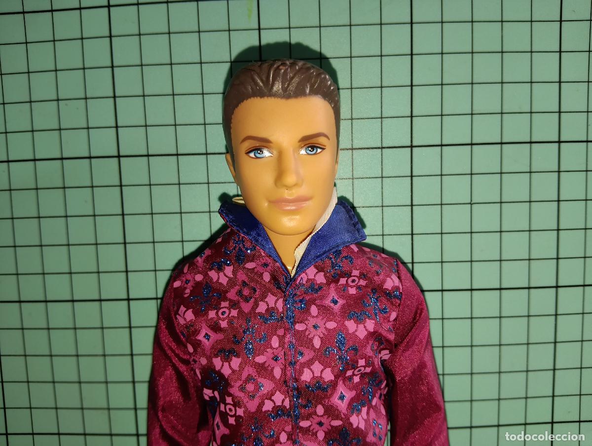 Barbie y Ken: Mu&ntilde;eco Ken pr&iacute;ncipe pel&iacute;cula de Barbie Castillo de diamantes