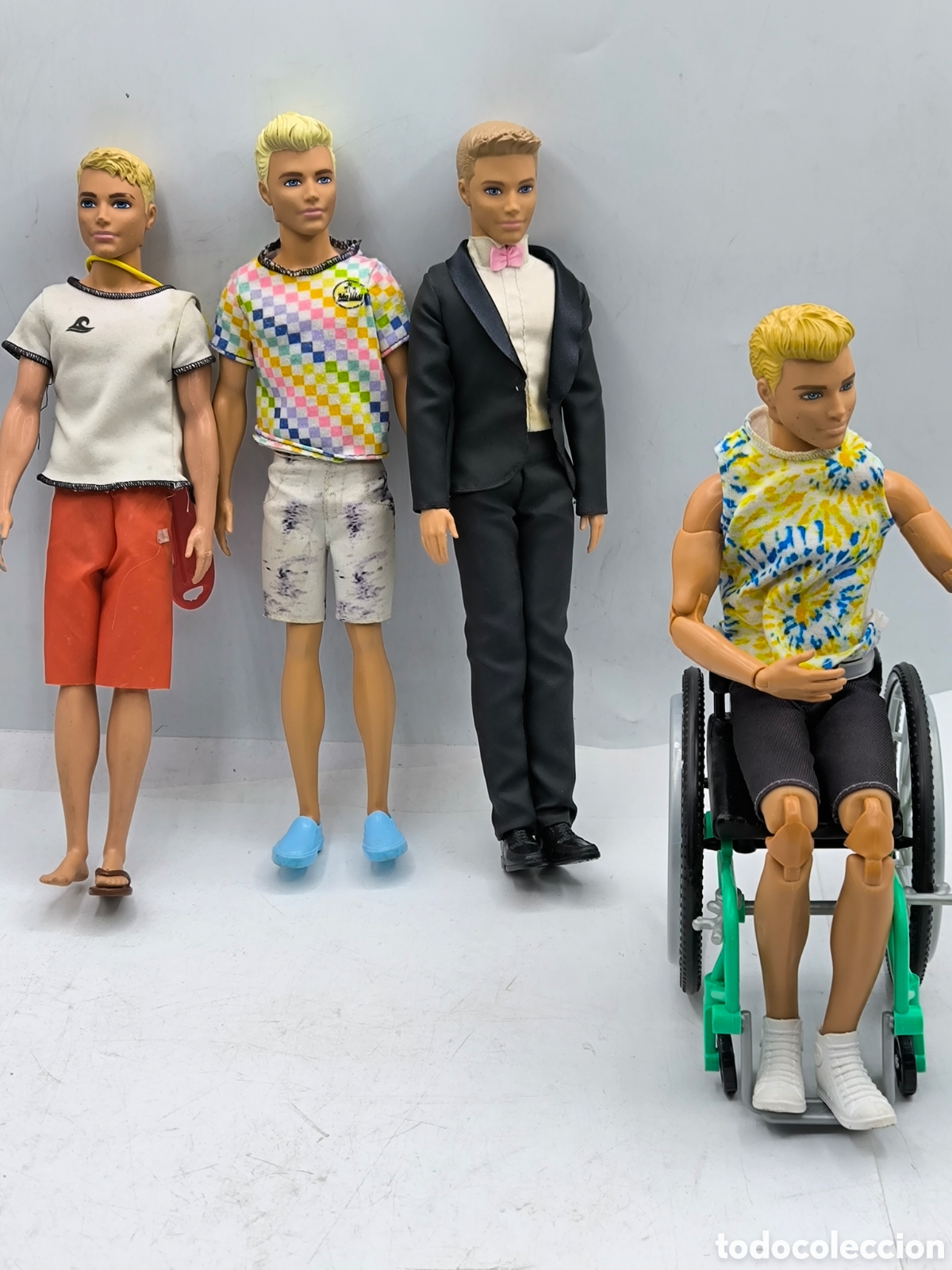 Barbie y Ken: 4 Mu&ntilde;ecos Ken. Ken en silla de ruedas muy raro