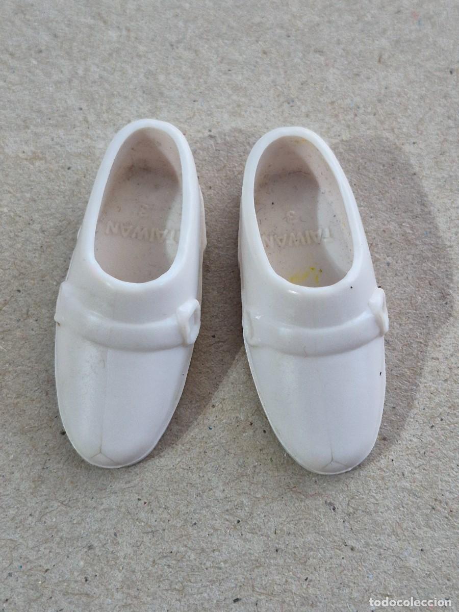 Barbie y Ken: Zapatos vintage ken blancos