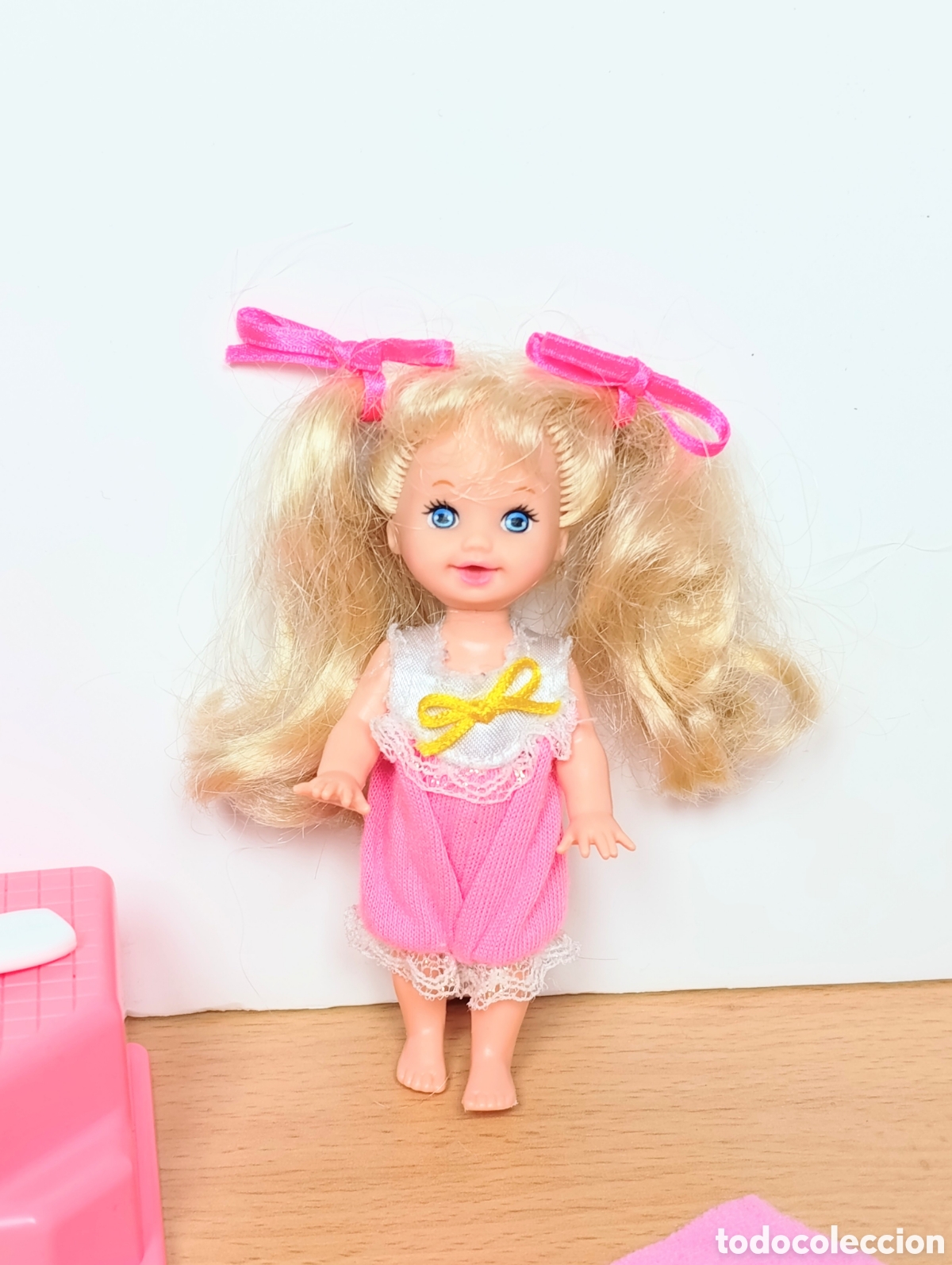 Barbie y Ken: Mu&ntilde;eca Barbie Shelly bath time fun - Foto 6