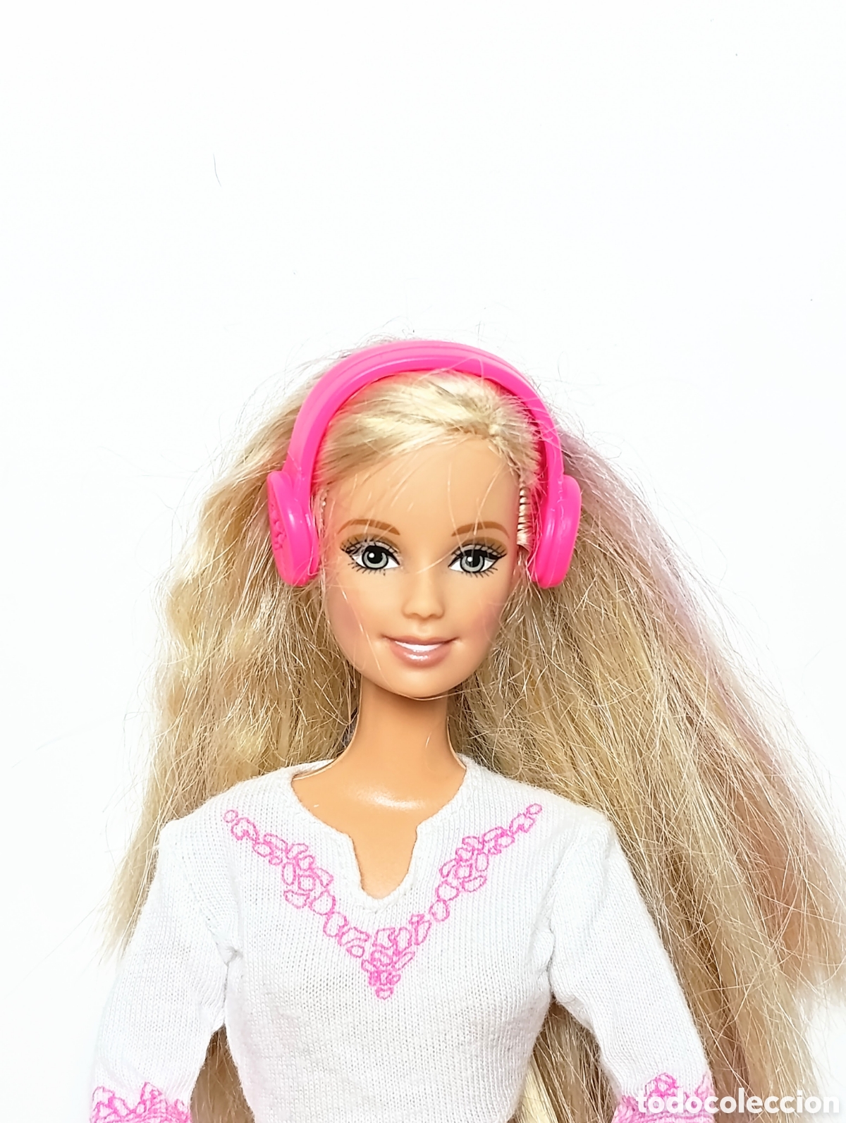 Barbie y Ken: Mu&ntilde;eca Barbie sport con ch&aacute;ndal - Foto 2