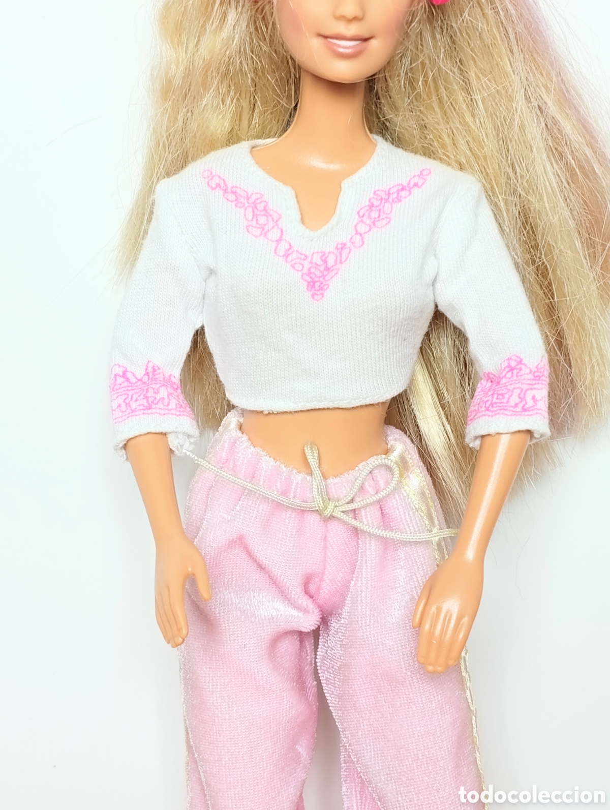 Barbie y Ken: Mu&ntilde;eca Barbie sport con ch&aacute;ndal - Foto 3