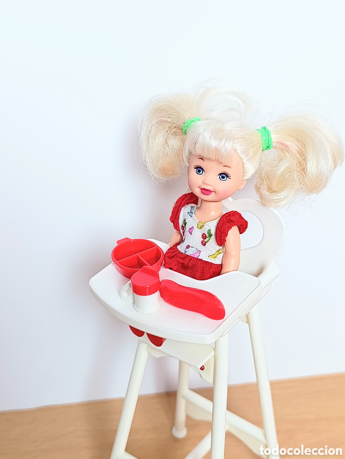 Barbie y Ken: Mu&ntilde;eca Kelly eatin fun - Foto 4