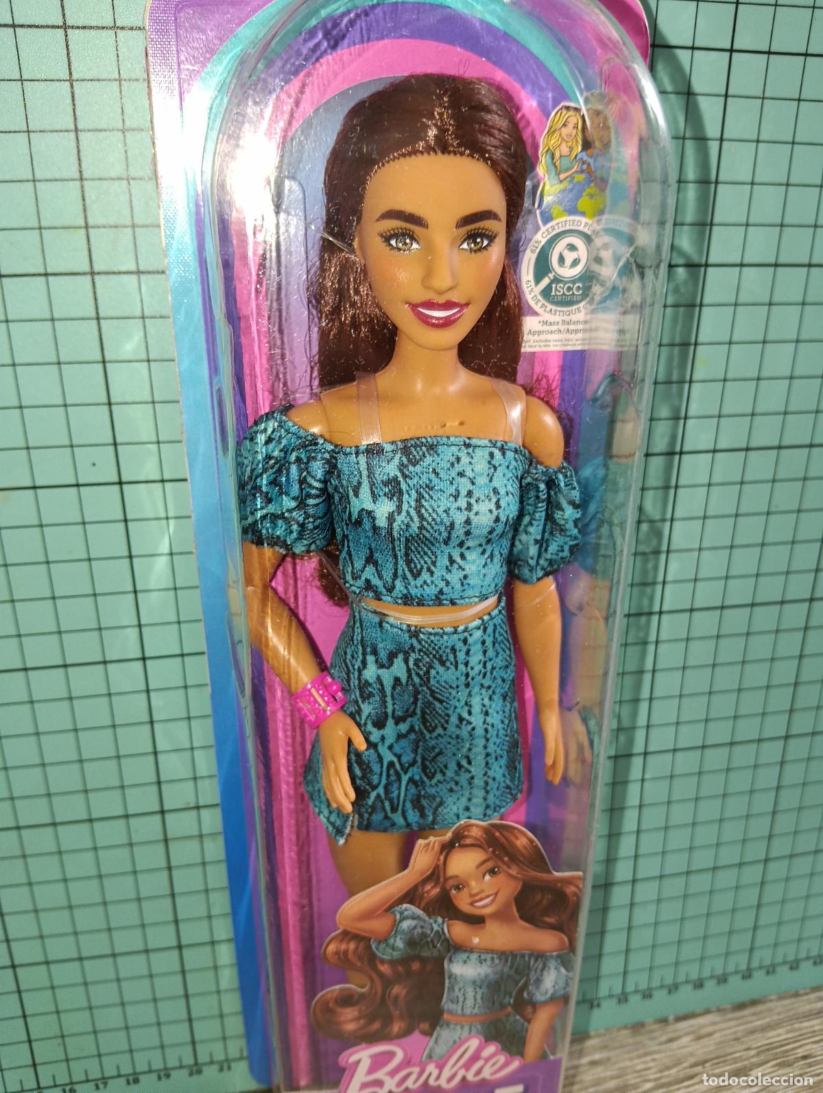 Barbie y Ken: Mu&ntilde;eca Barbie style fashionista n.250