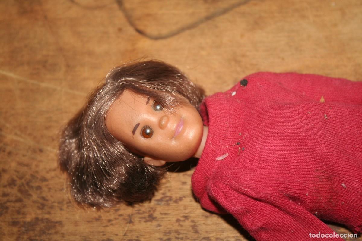 Barbie y Ken: mu&ntilde;eco familia feliz ropa original