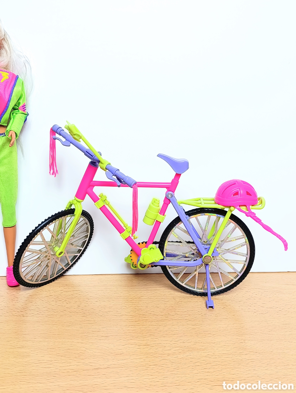 Barbie y Ken: Mu&ntilde;eca barbie bicyclin - Foto 2