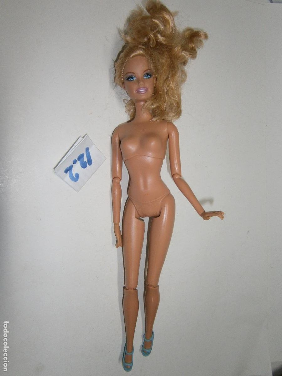 Barbie y Ken: MU&Ntilde;ECA BARBIE ARTICULADA
