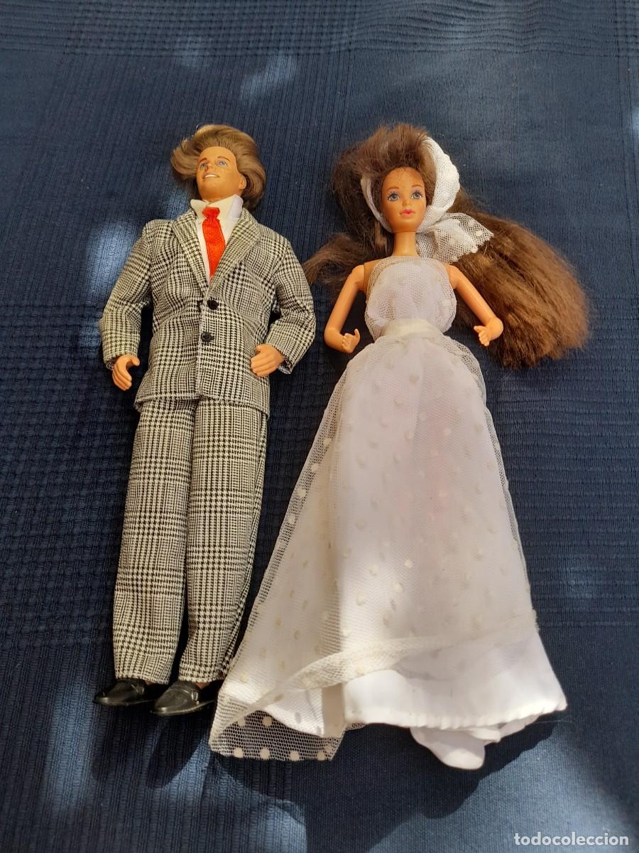 Barbie y Ken: Barbie y Ken a&ntilde;os 60. Mattel inc. Malaysia.