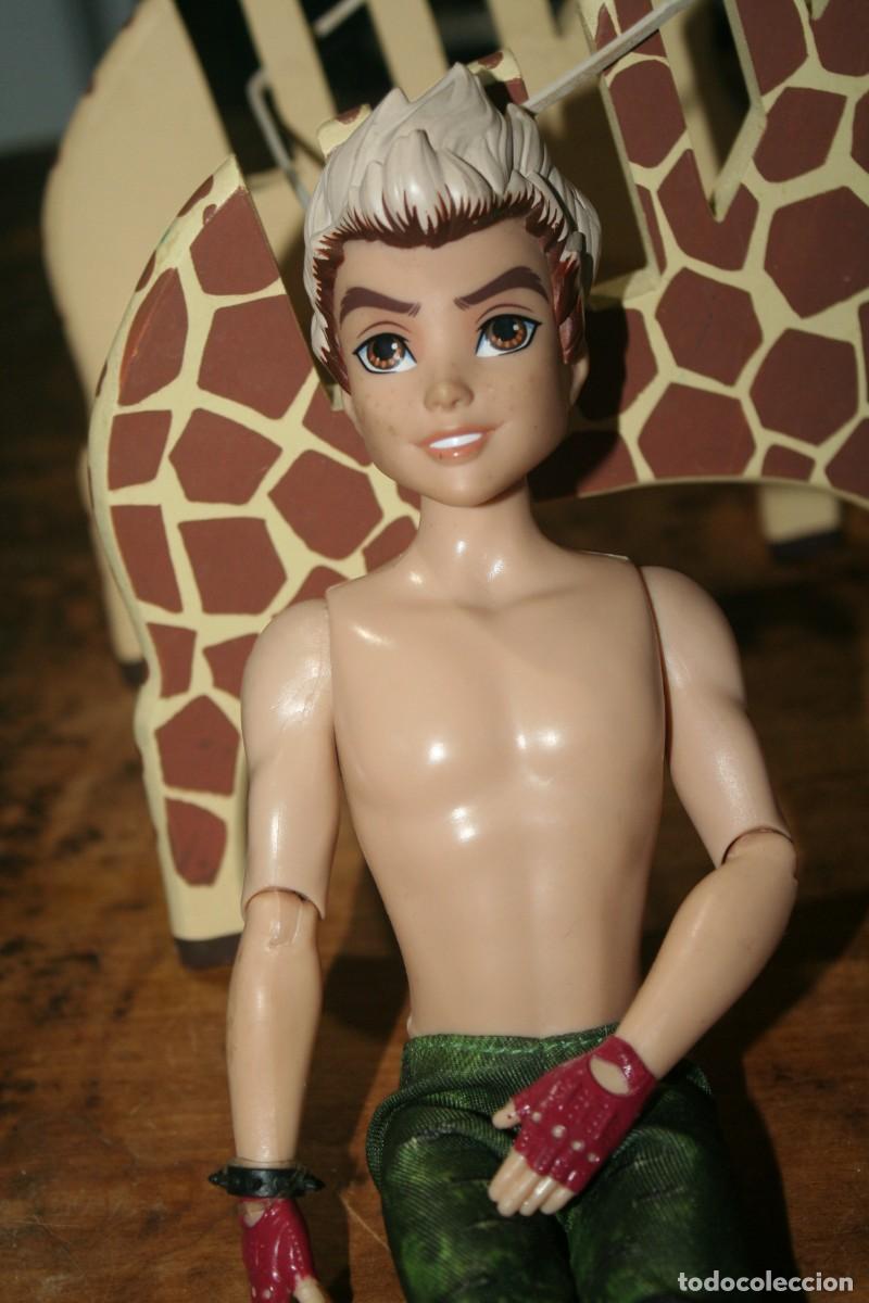 Barbie y Ken: mu&ntilde;eca mu&ntilde;eco descientes