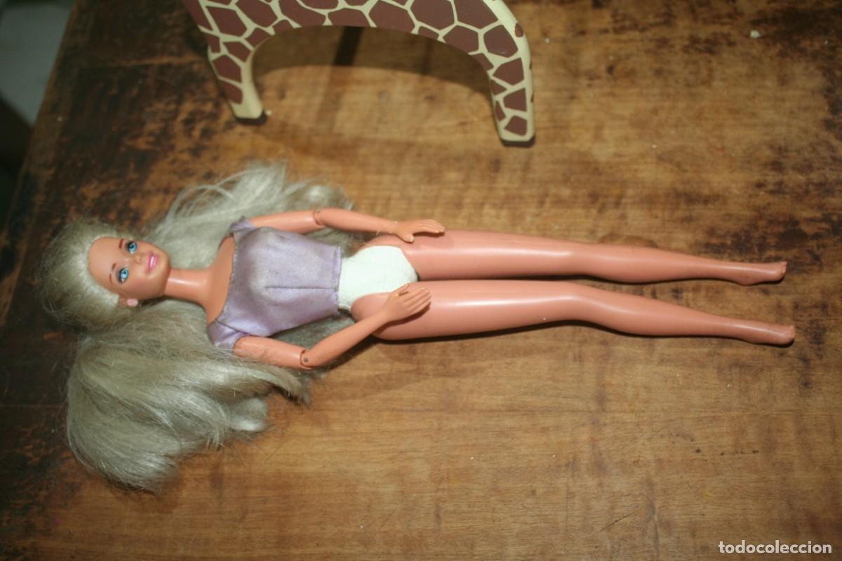 Barbie y Ken: mu&ntilde;eca barbie antigua rubia - Foto 2
