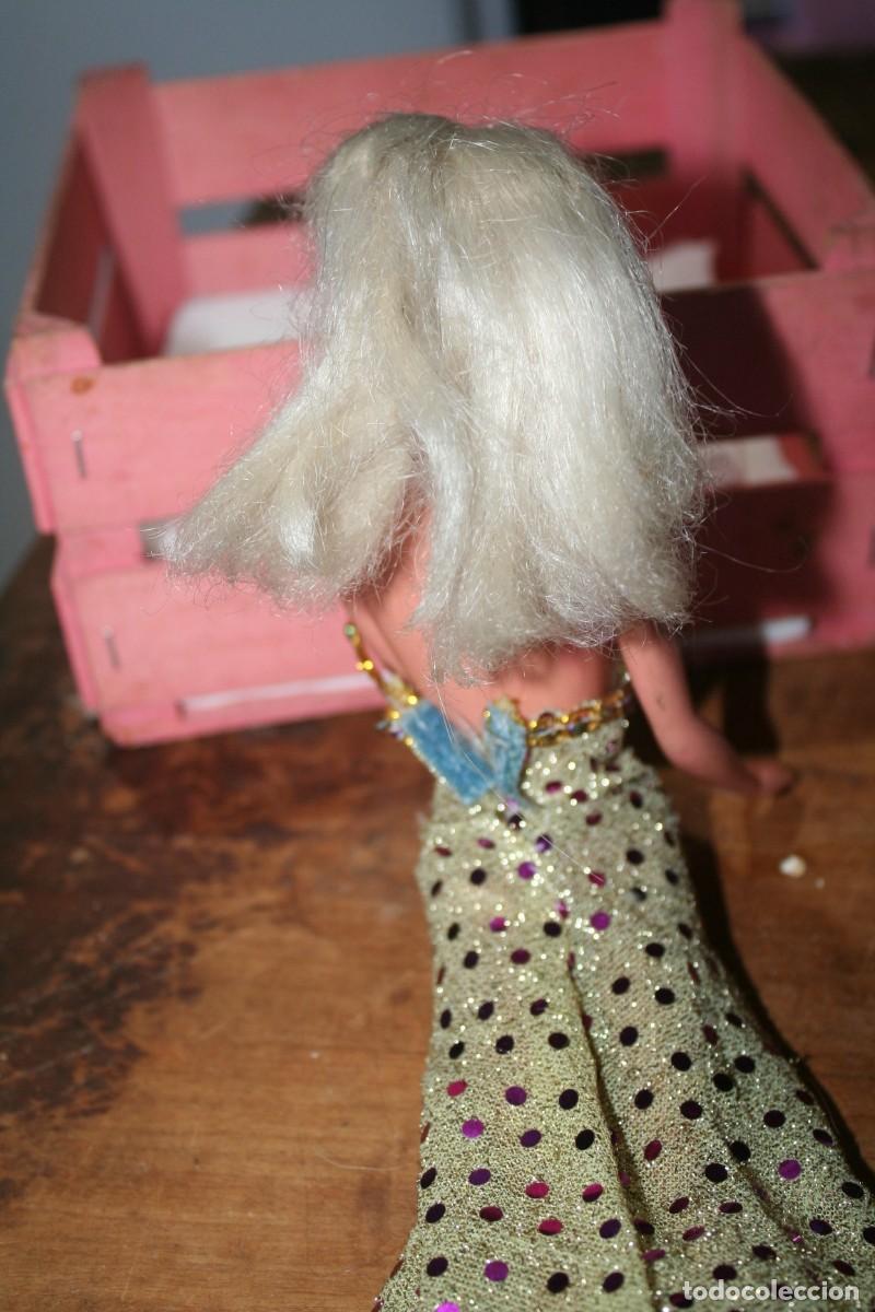 Barbie y Ken: antigua mu&ntilde;eca barbie - Foto 3