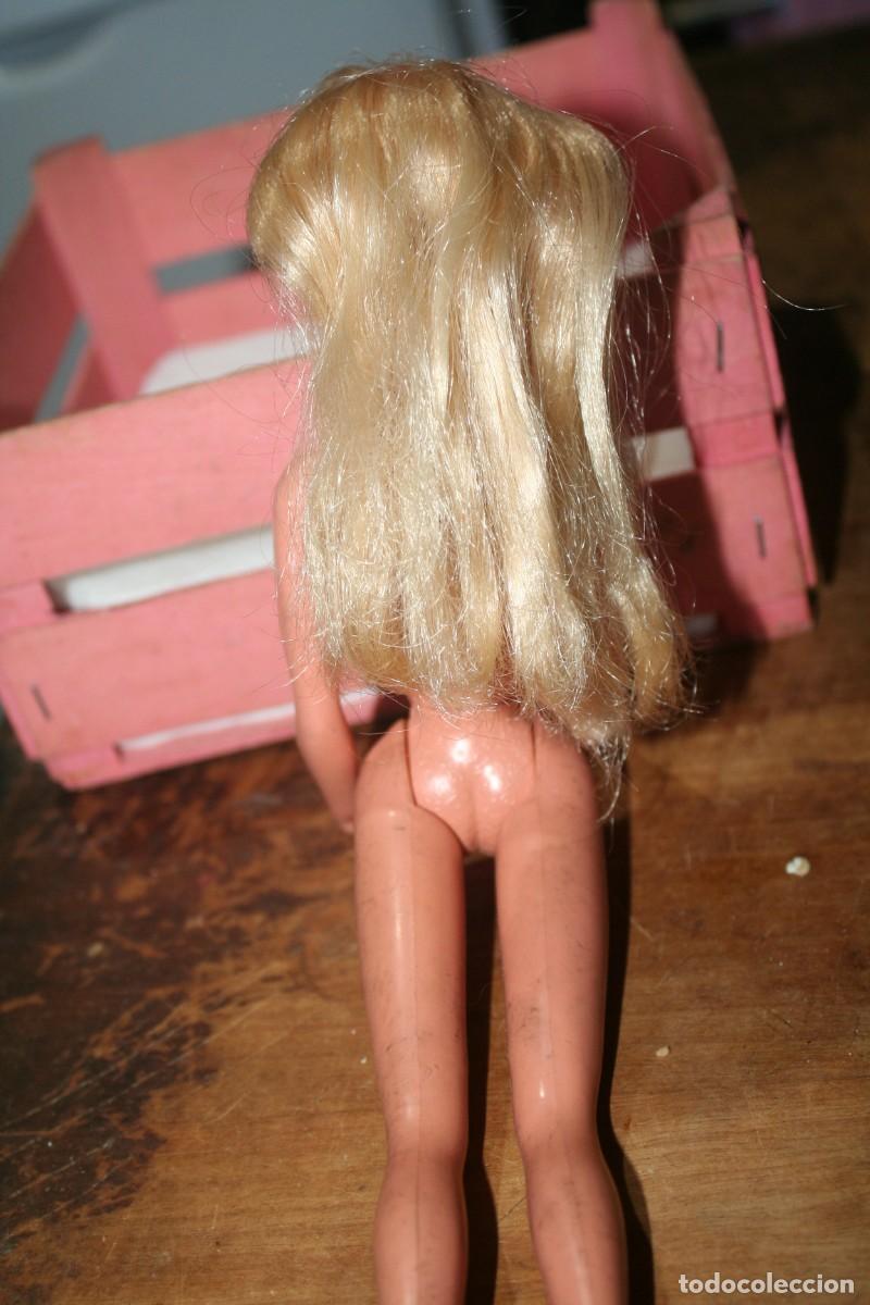 Barbie y Ken: antigua mu&ntilde;eca barbie - Foto 3