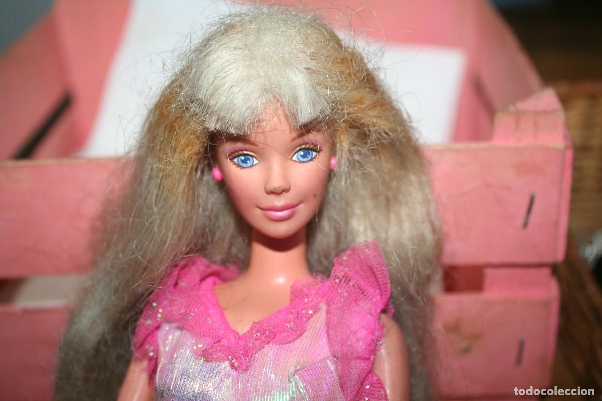 Barbie y Ken: mu&ntilde;eca barbie antigua