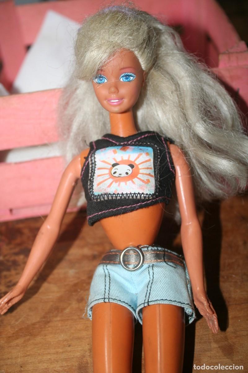 Barbie y Ken: mu&ntilde;eca barbie antigua - Foto 1